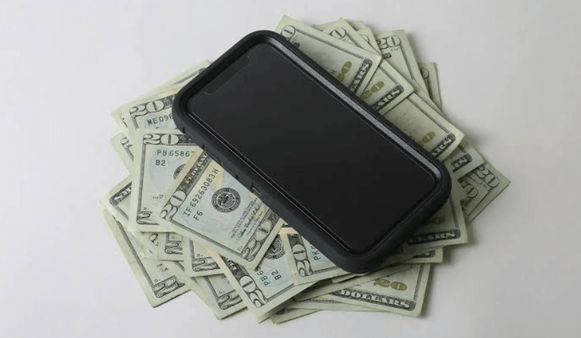 Timing the Trade-In: Getting Value From a Phone You Are Replacing