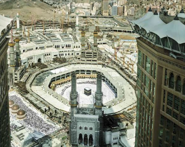 How Do You Judge an Umrah Hotel Near the Haram?