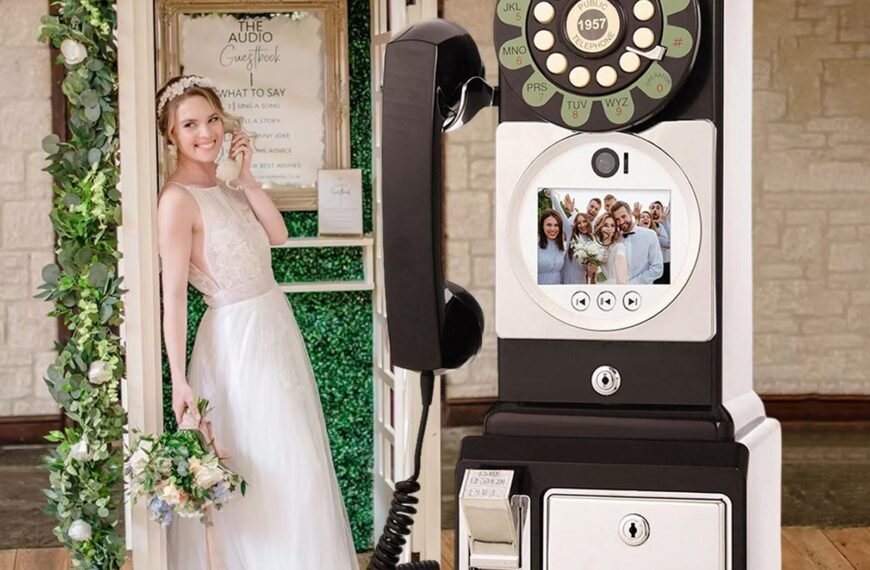 Why Phonebooths Are Becoming the New Wedding Guestbook